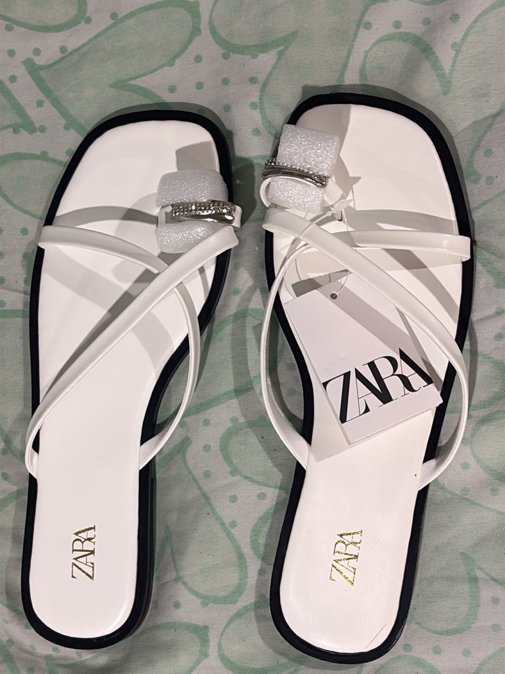 ZARA White Strappy Rhinestone Toe-Ring Sandals